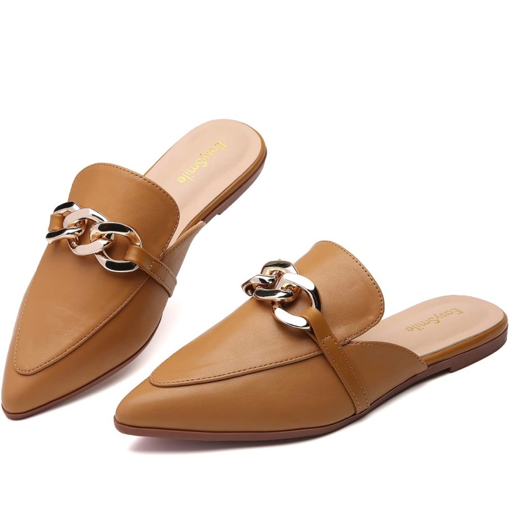 Loafers with chain